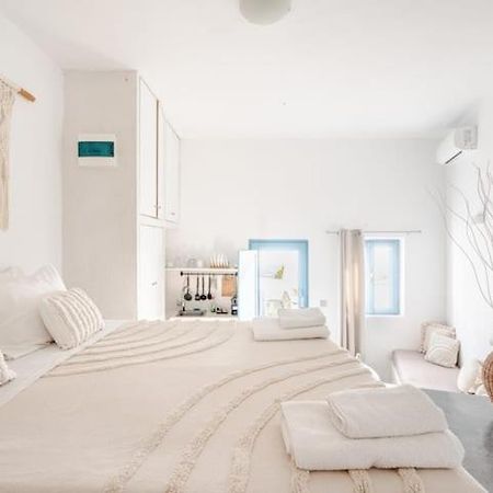Euphoria Suites & Deluxe Studios Fira  Zewnętrze zdjęcie