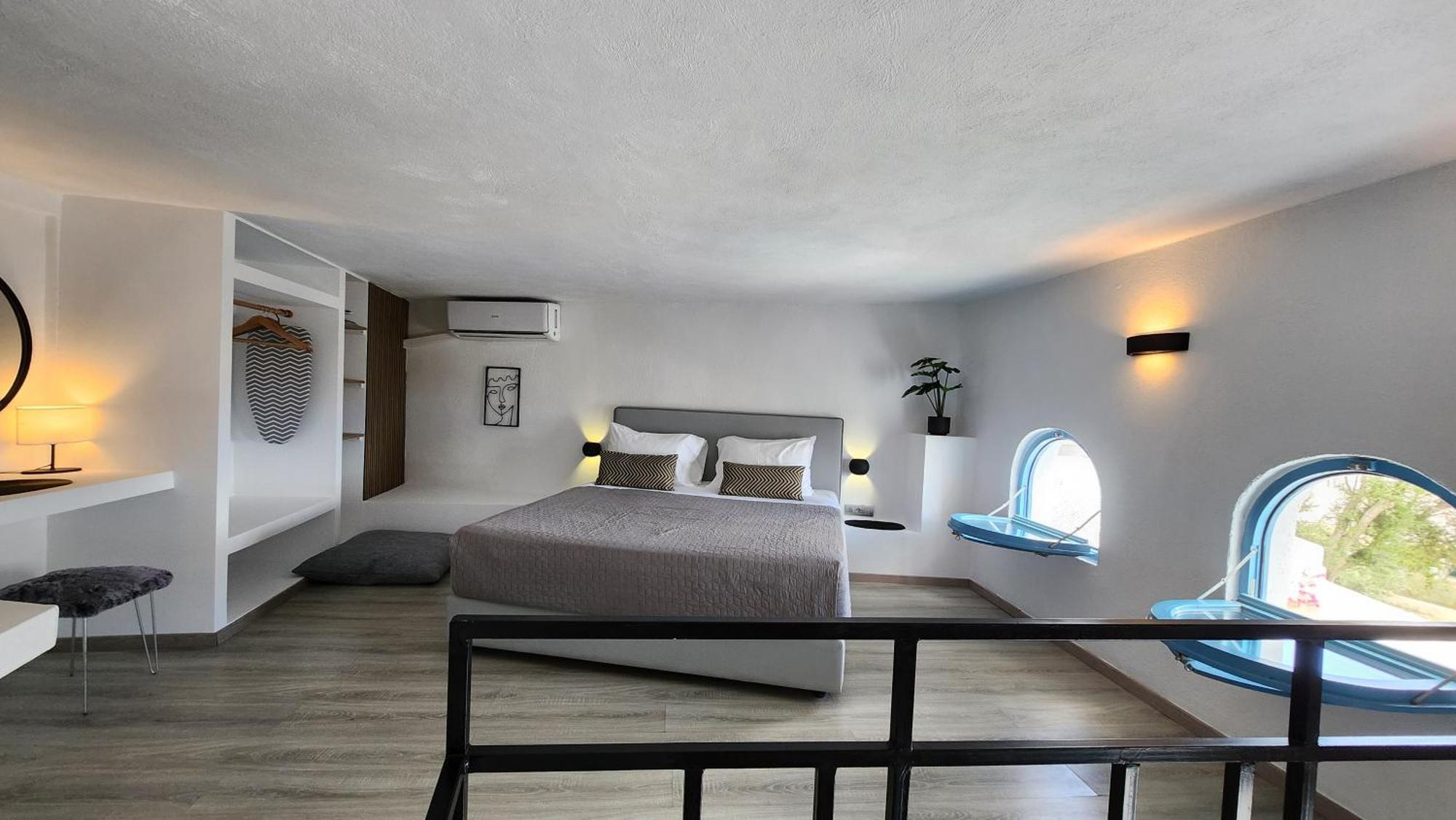 Euphoria Suites & Deluxe Studios Fira  Zewnętrze zdjęcie