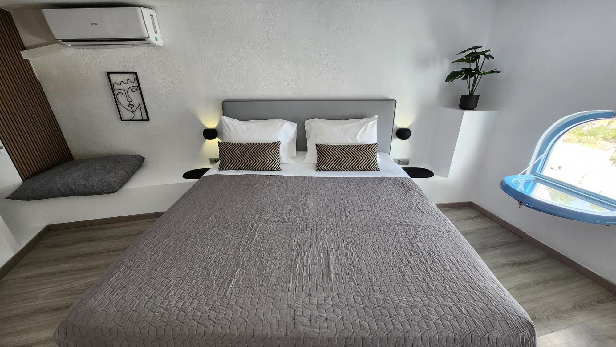 Euphoria Suites & Deluxe Studios Fira  Zewnętrze zdjęcie
