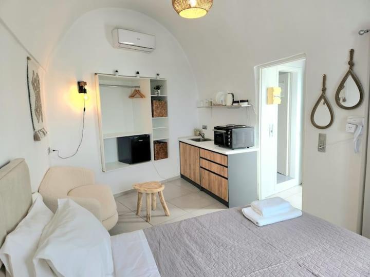 Euphoria Suites & Deluxe Studios Fira  Zewnętrze zdjęcie